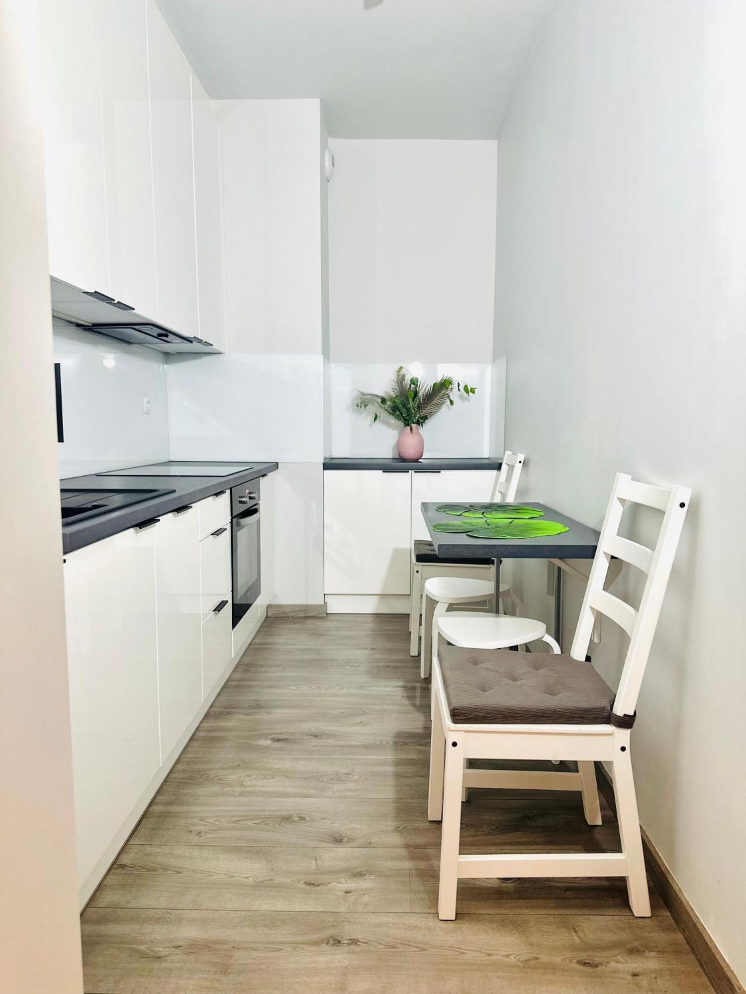 פוזנן Male Garbary 8 Apartment מראה חיצוני תמונה