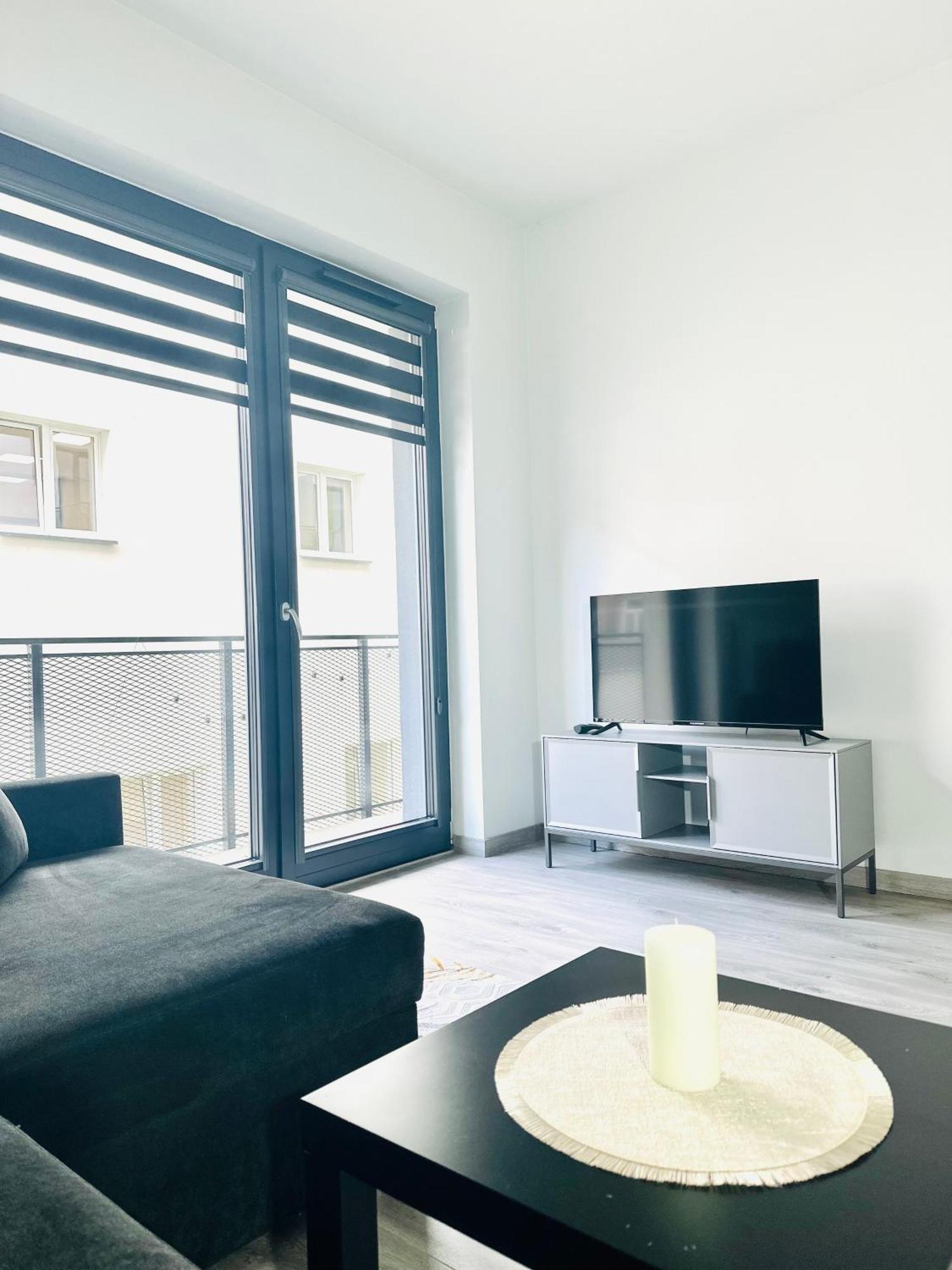 פוזנן Male Garbary 8 Apartment מראה חיצוני תמונה