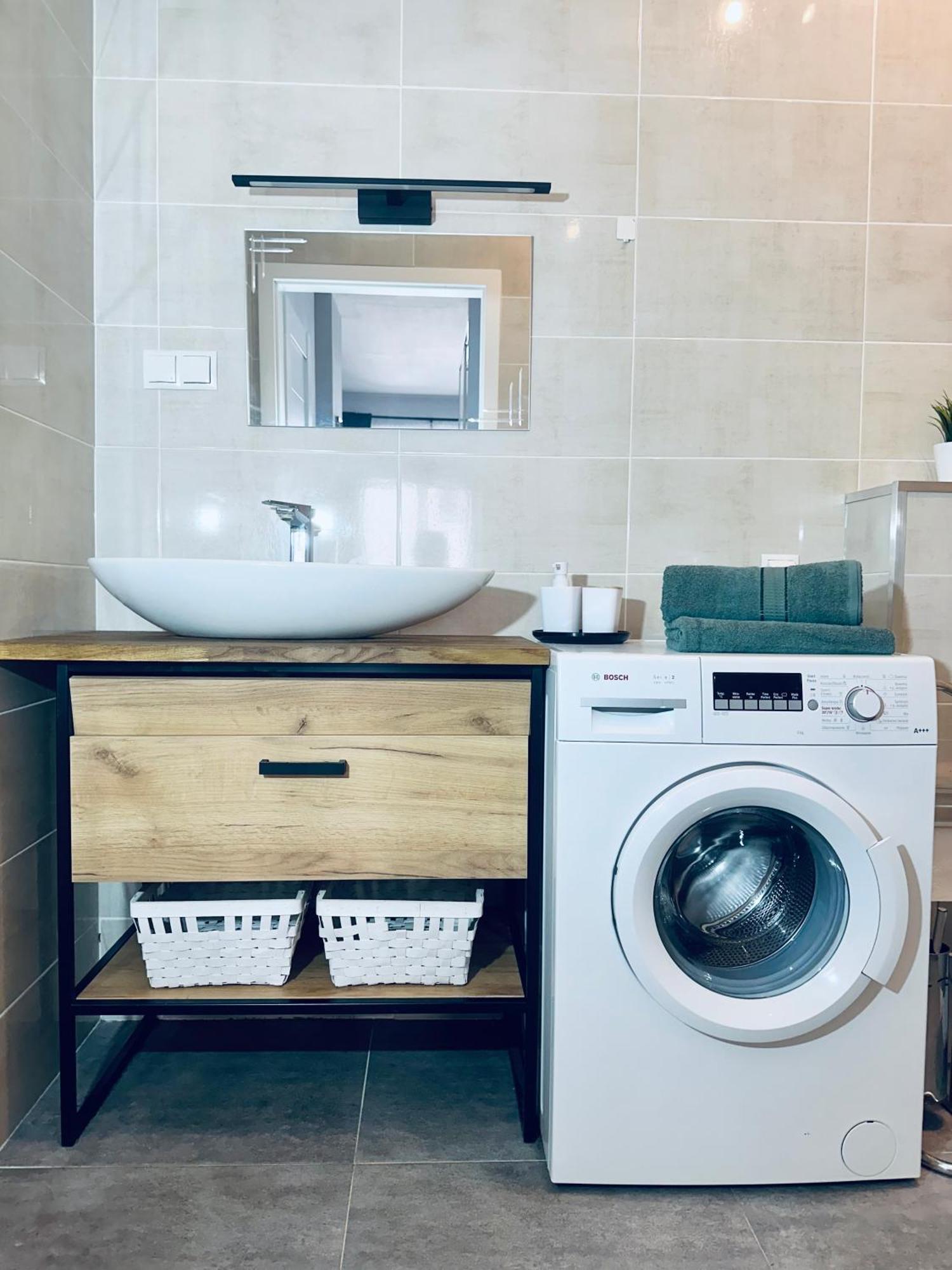 פוזנן Male Garbary 8 Apartment מראה חיצוני תמונה